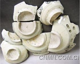 元代各類民用青花瓷器胎體斷面及底部圖示標本。