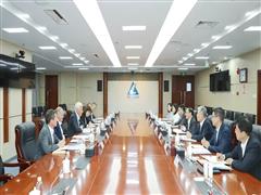 段向東會見力拓集團董事長鮑達民